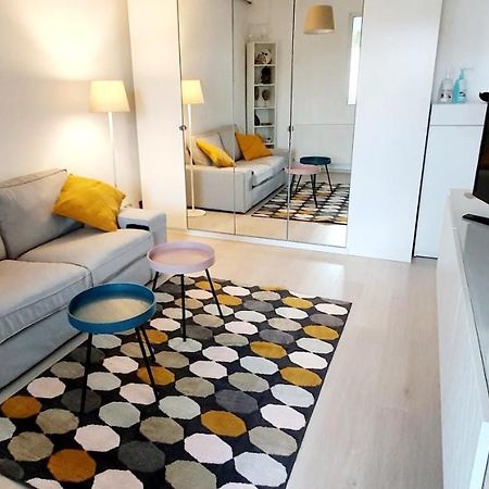 New Cozy Apartment 3 Min To Subway 24H/7 Self Check-In Popesti-Leordeni Exterior foto