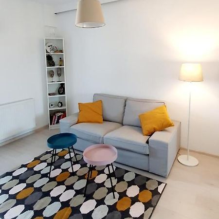 New Cozy Apartment 3 Min To Subway 24H/7 Self Check-In Popesti-Leordeni Exterior foto